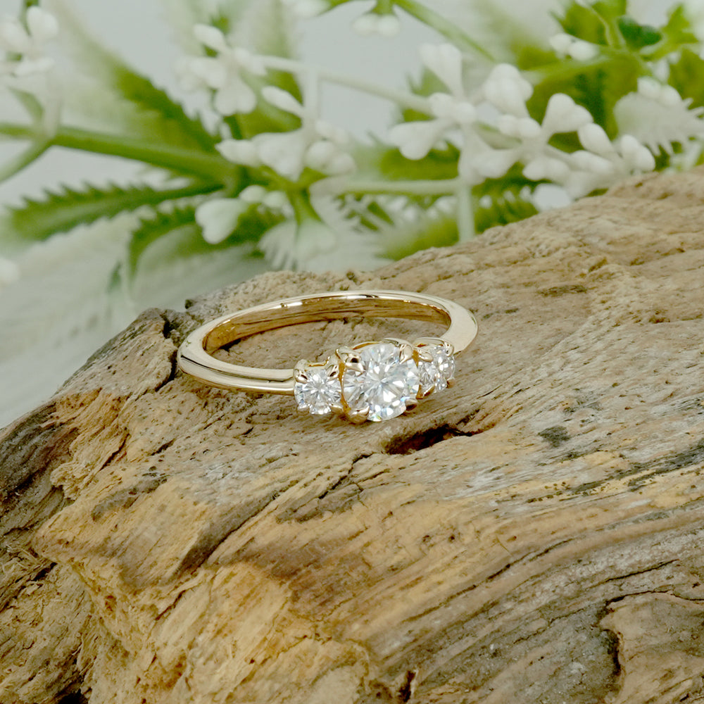 hree Stone Moissanite Trilogy Ring
