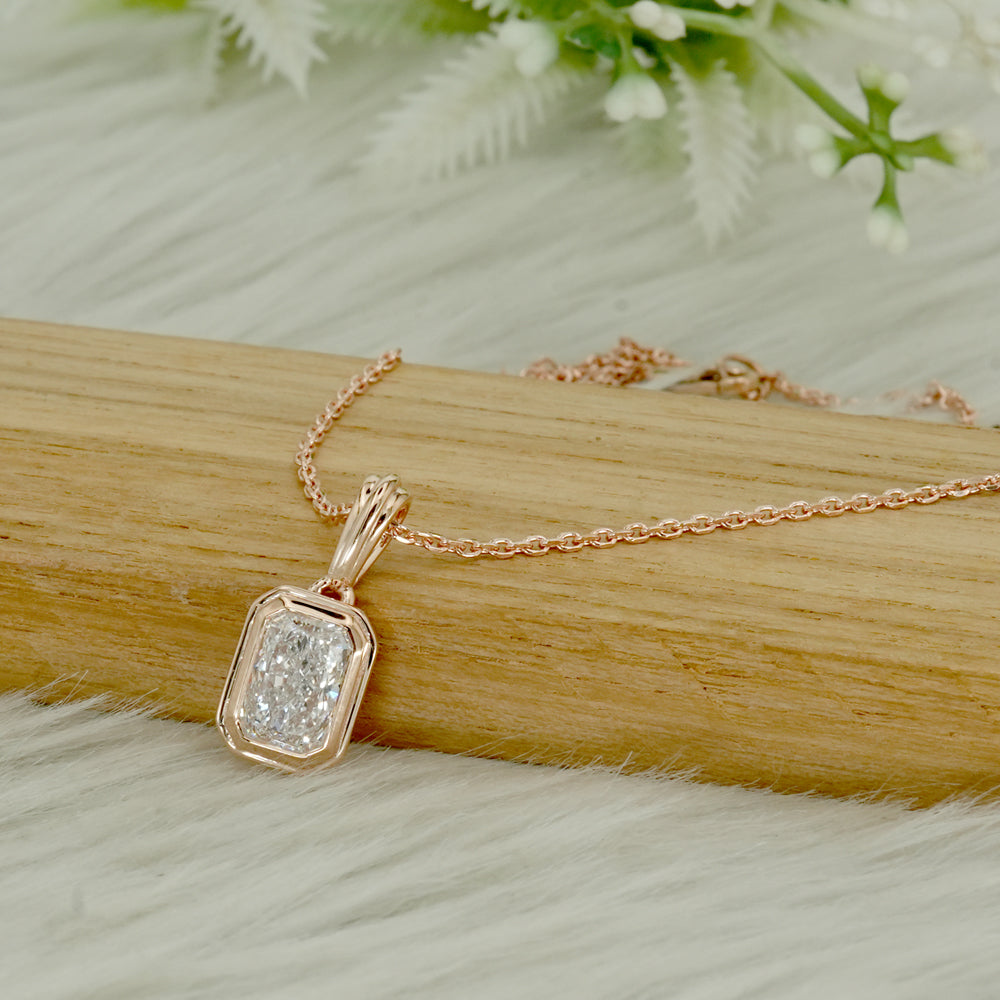 Lab Grown Diamond Solitaire Pendant Necklace