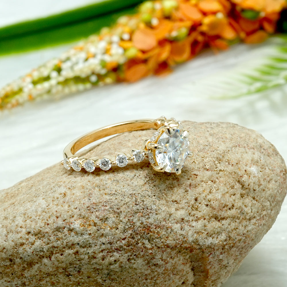 Round Moissanite Graduated Engagement Ring
